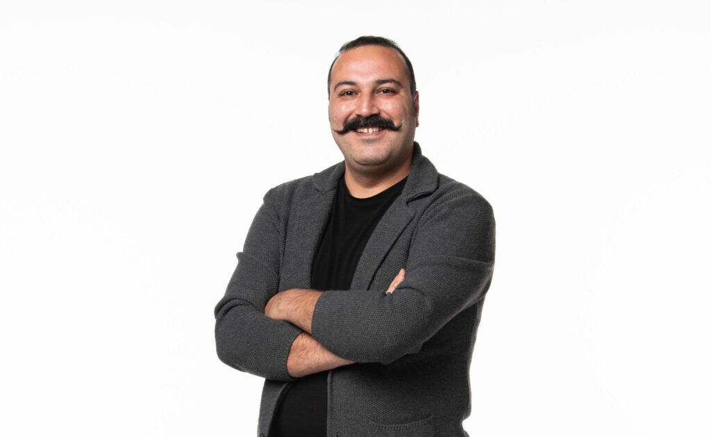 6- Economist Enes Özkan thinks a loss of hope among young people is not an individual issue but the result of a home-made economic crisis_Cred